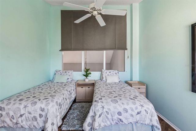 6263 MIDNIGHT PASS ROAD 301, Sarasota, FL 34242