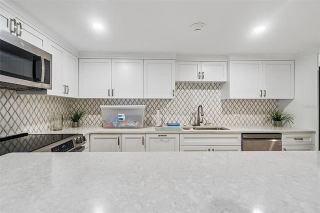 6263 MIDNIGHT PASS ROAD 301, Sarasota, FL 34242