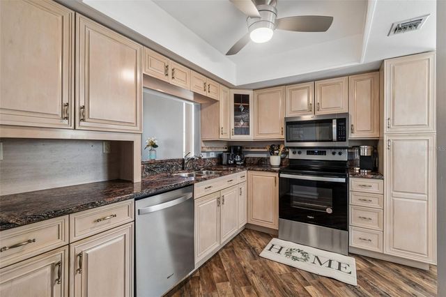 6263 MIDNIGHT PASS ROAD 301, Sarasota, FL 34242