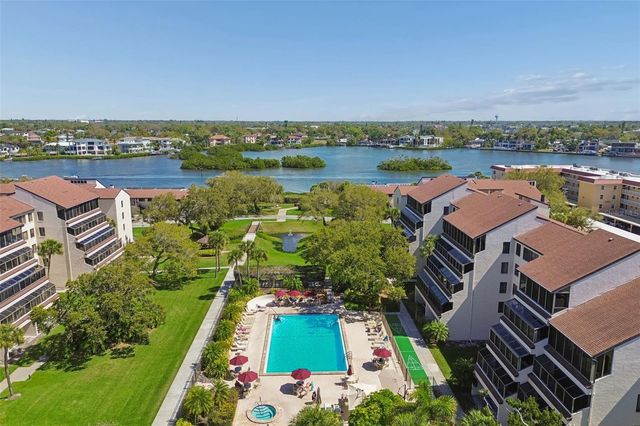 6263 MIDNIGHT PASS ROAD 301, Sarasota, FL 34242