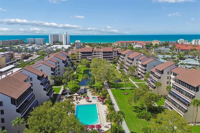 6263 MIDNIGHT PASS ROAD 301, Sarasota, FL 34242