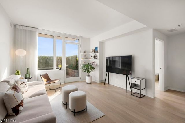 1000 Maxwell Ln 8A, Hoboken City, NJ 07030