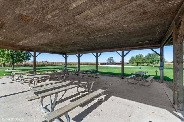 2S456 Cedar Court, Elburn, IL 60119