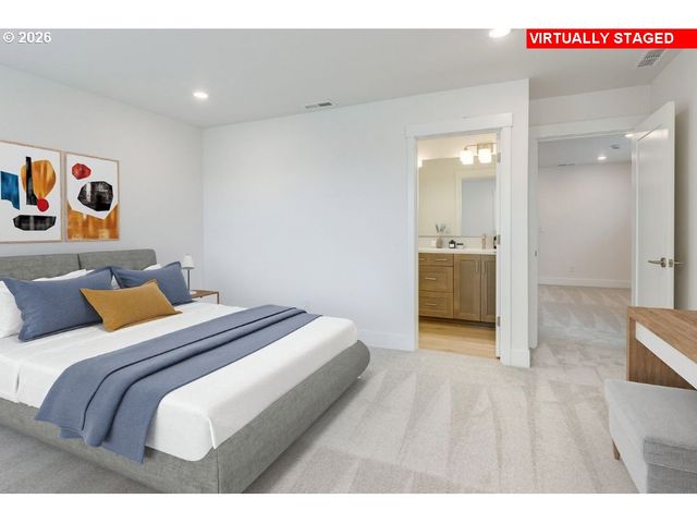 4256 Se CENTURY Blvd, Hillsboro, OR 97123