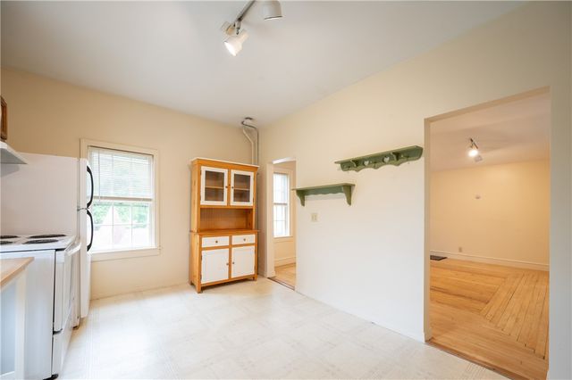 10 Hendricks Street, South Kingstown, RI 02879