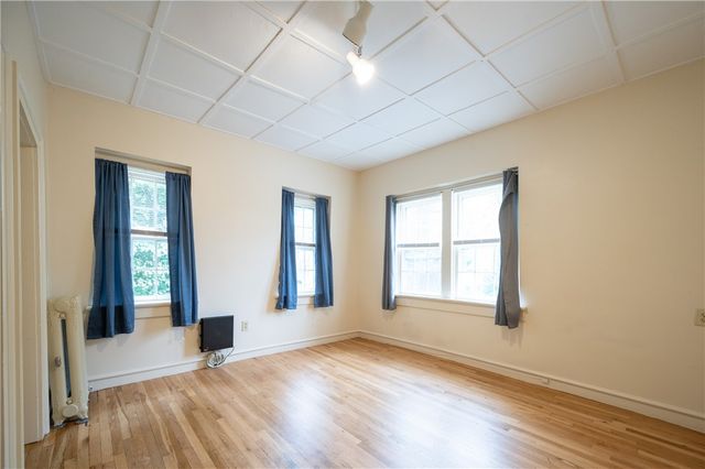 10 Hendricks Street, South Kingstown, RI 02879