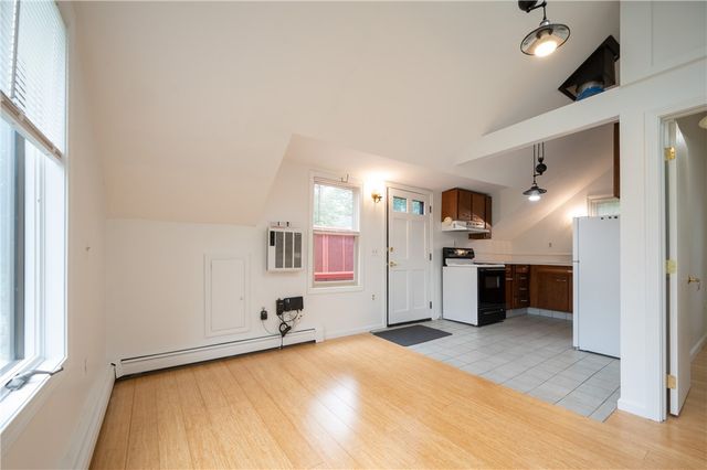 10 Hendricks Street, South Kingstown, RI 02879