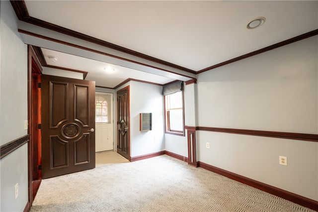 10 Hendricks Street, South Kingstown, RI 02879