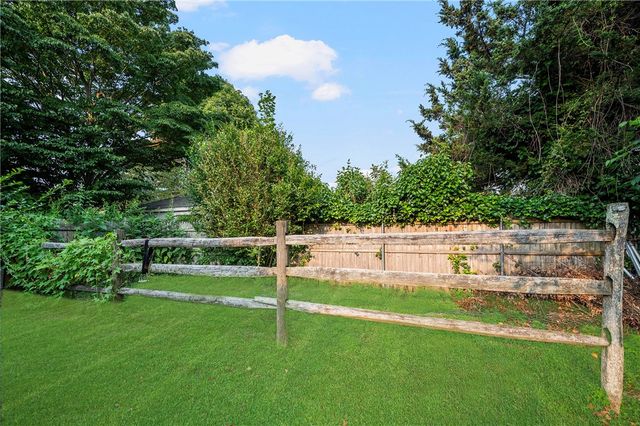 10 Hendricks Street, South Kingstown, RI 02879