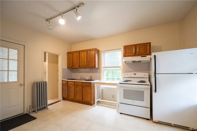 10 Hendricks Street, South Kingstown, RI 02879