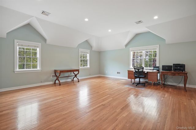 4 Fieldstone Drive, Katonah, NY 10536
