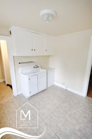 190 W Dale Avenue, Muskegon, MI 49441