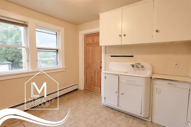 190 W Dale Avenue, Muskegon, MI 49441