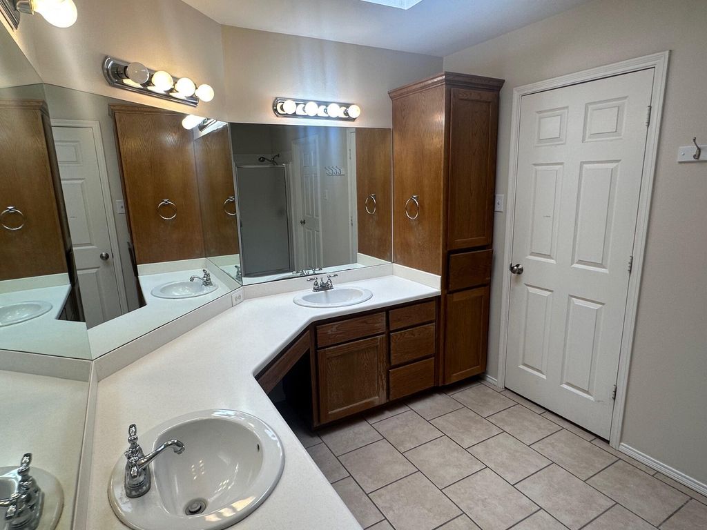 Image 15 of property listing at 3602 Dominion Ridge Circle, San Angelo, TX 76904