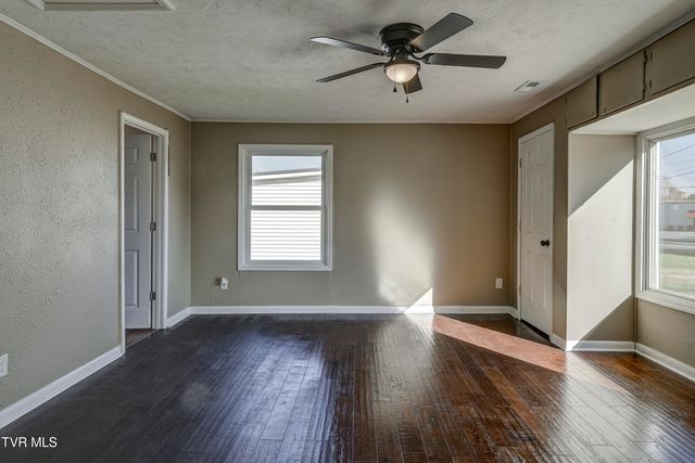 2528 Russell Street, Kingsport, TN 37660