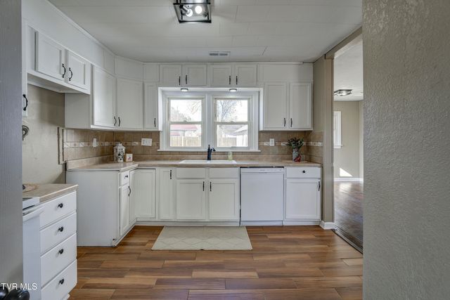 2528 Russell Street, Kingsport, TN 37660