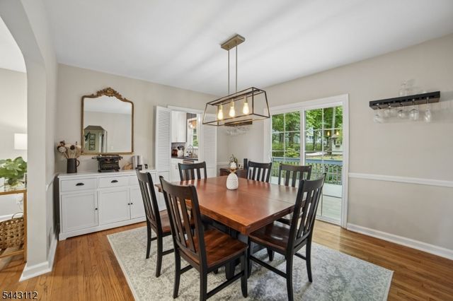 6 Cherry Ln, Caldwell Boro Twp., NJ 07006