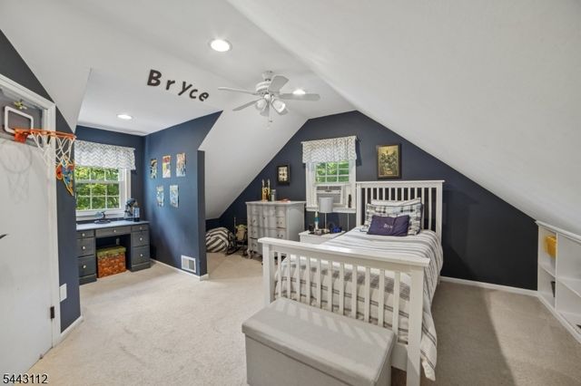 6 Cherry Ln, Caldwell Boro Twp., NJ 07006