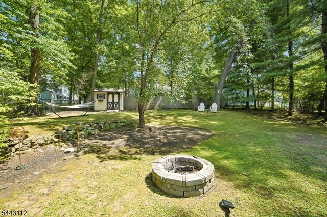 6 Cherry Ln, Caldwell Boro Twp., NJ 07006