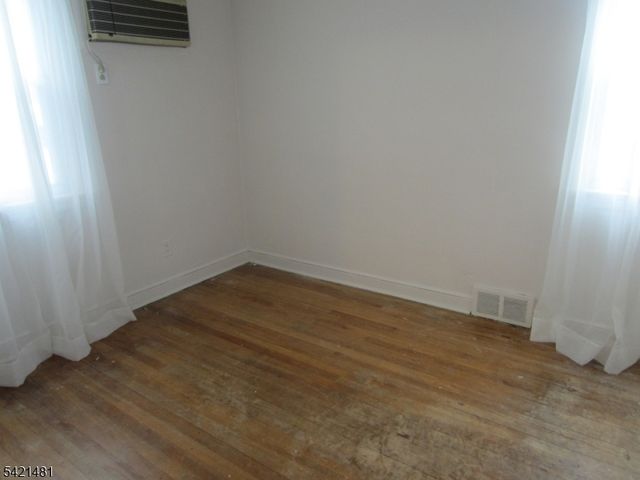 63 Norman Rd, Newark City, NJ 07106