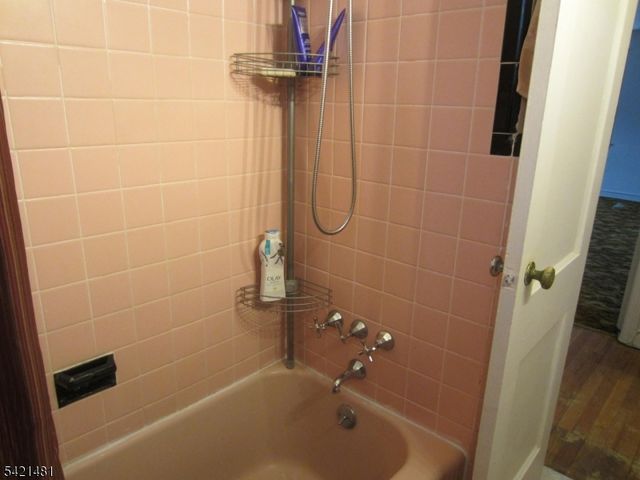 63 Norman Rd, Newark City, NJ 07106