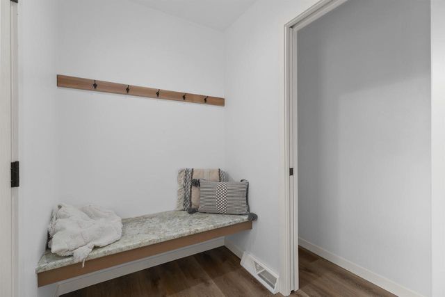 305 W SMITH AVENUE, Oshkosh, WI 54901