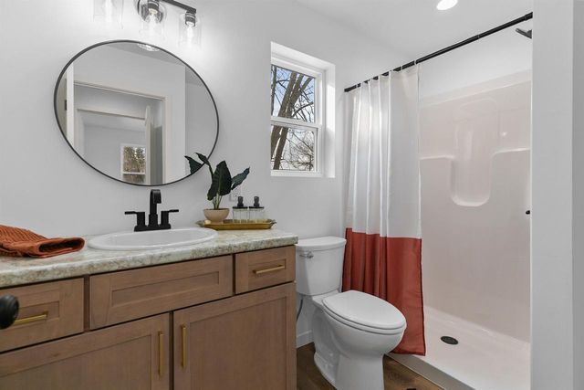 305 W SMITH AVENUE, Oshkosh, WI 54901