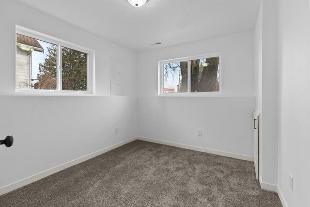 305 W SMITH AVENUE, Oshkosh, WI 54901