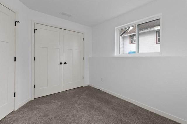 305 W SMITH AVENUE, Oshkosh, WI 54901