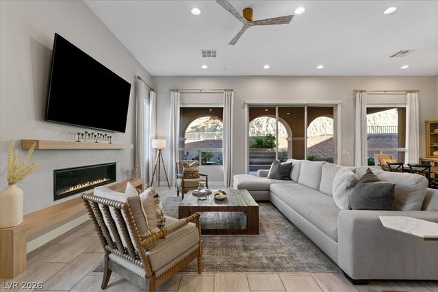 38 Costa Tropical Drive, Henderson, NV 89011