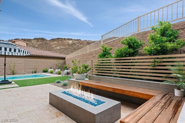 38 Costa Tropical Drive, Henderson, NV 89011