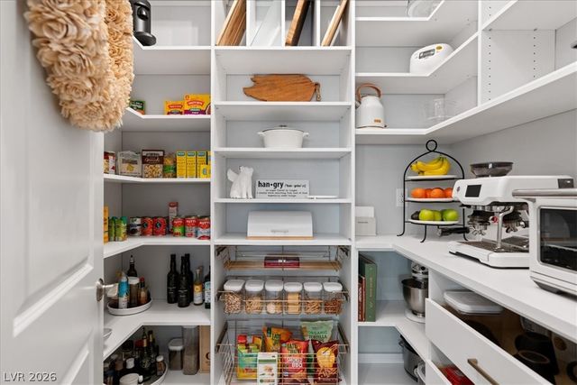 38 Costa Tropical Drive, Henderson, NV 89011