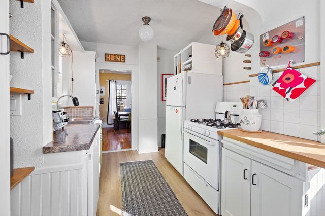 4348 14th Avenue S, Minneapolis, MN 55407