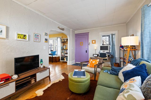 4348 14th Avenue S, Minneapolis, MN 55407