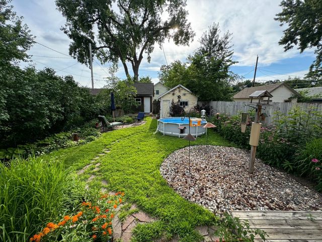 4348 14th Avenue S, Minneapolis, MN 55407