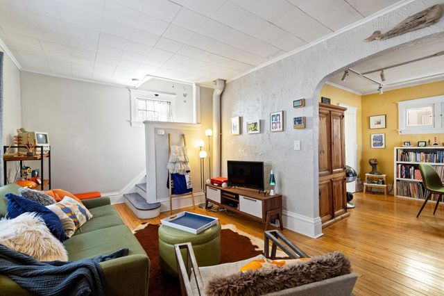 4348 14th Avenue S, Minneapolis, MN 55407