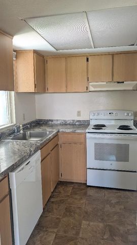 458 FAIRWAYS CIRCLE 201, Ocala, FL 34472
