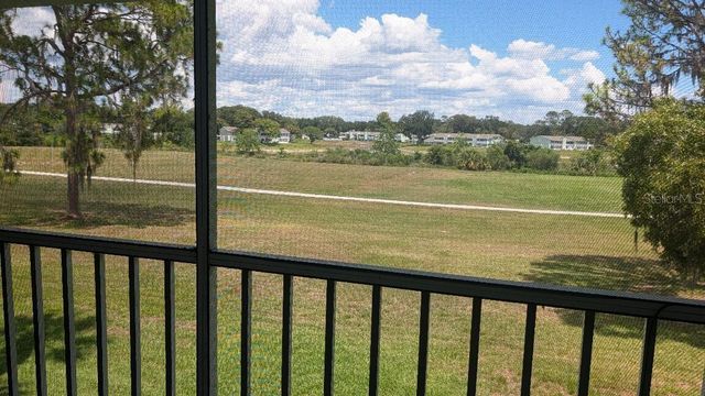 458 FAIRWAYS CIRCLE 201, Ocala, FL 34472