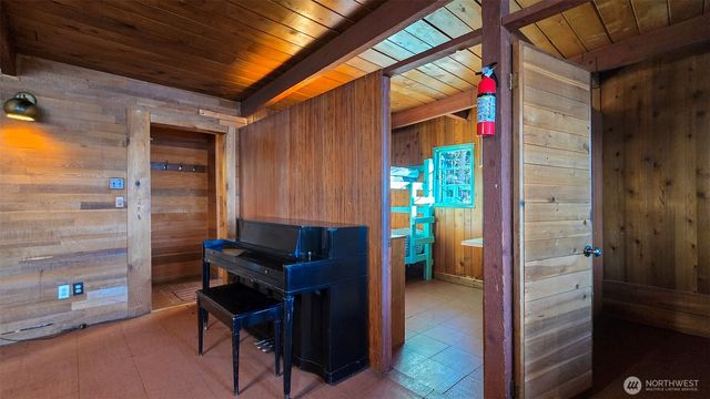 24 Starboard Road, Lopez Island, WA 98261