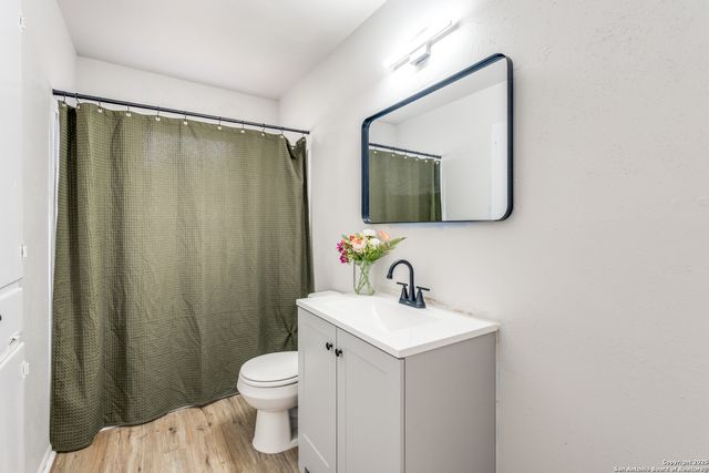 322 Kate Schenck, San Antonio, TX 78223