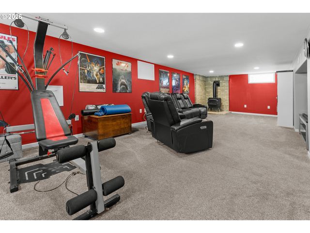 7017 Ne SACRAMENTO St, Portland, OR 97213