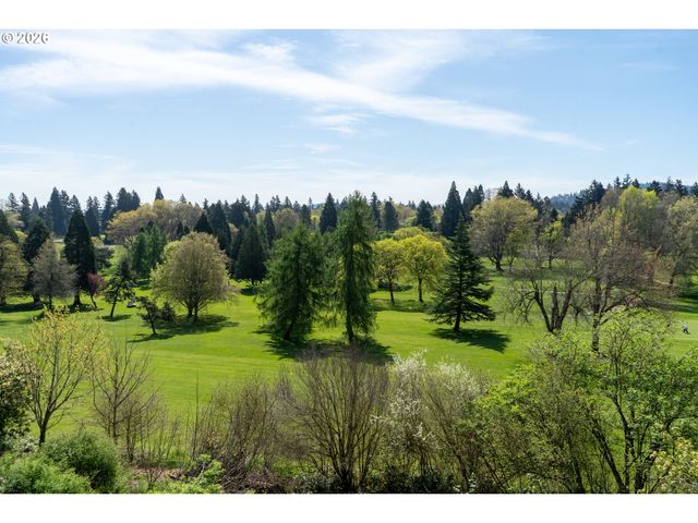 7017 Ne SACRAMENTO St, Portland, OR 97213