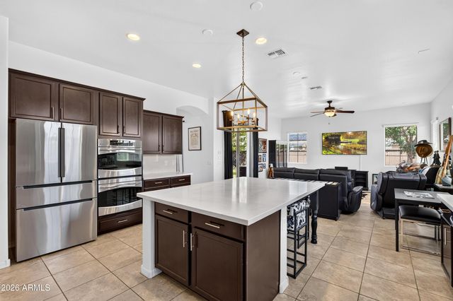 1481 S CARRIAGE Lane, Chandler, AZ 85286