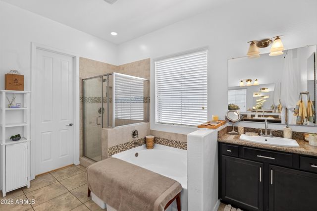 1481 S CARRIAGE Lane, Chandler, AZ 85286