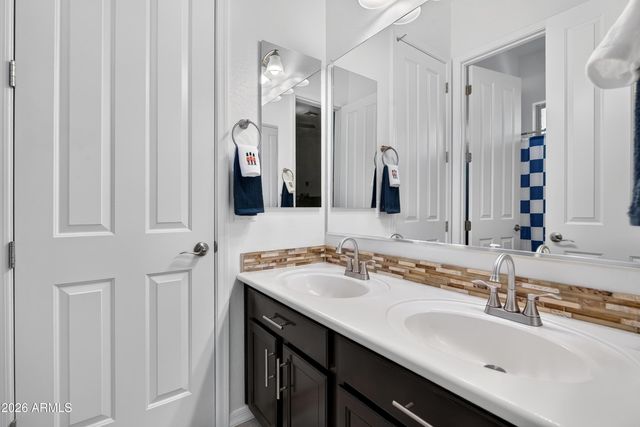 1481 S CARRIAGE Lane, Chandler, AZ 85286