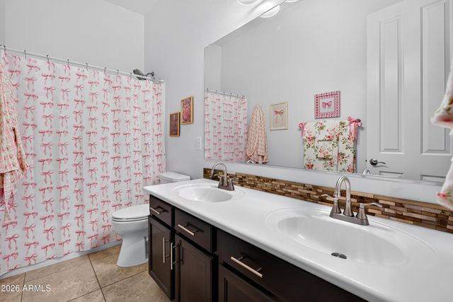 1481 S CARRIAGE Lane, Chandler, AZ 85286