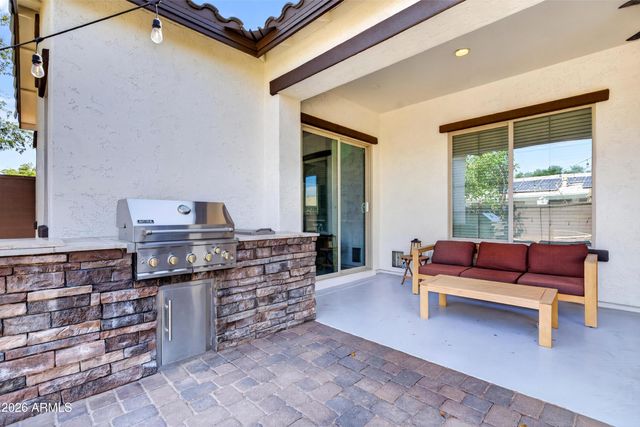 1481 S CARRIAGE Lane, Chandler, AZ 85286