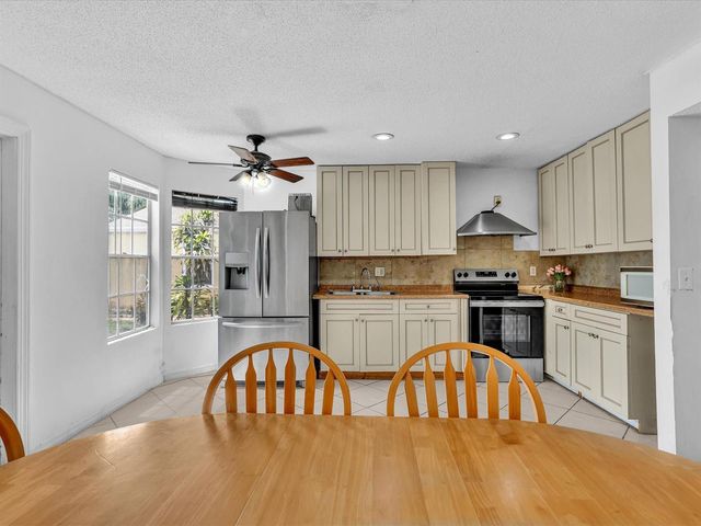 5610 Dewberry Way, West Palm Beach, FL 33415