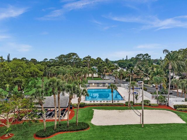 5610 Dewberry Way, West Palm Beach, FL 33415