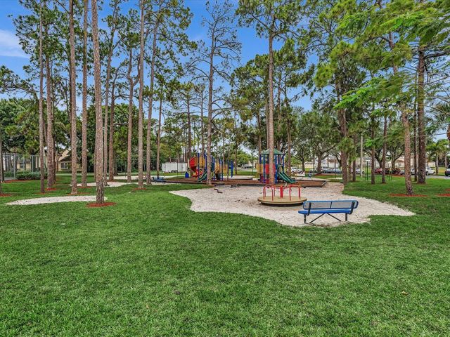 5610 Dewberry Way, West Palm Beach, FL 33415